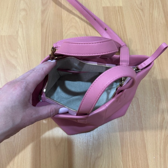 Mansur Gavriel Pink Crossbody Bag Sleek Minimalist Design - Picture 2 of 4